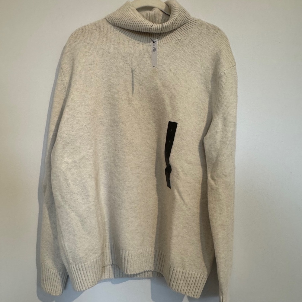 Banana Republic Factory Cream Wool Turtleneck Sweater